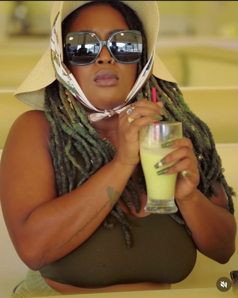 Longing by Emani — Video cover art